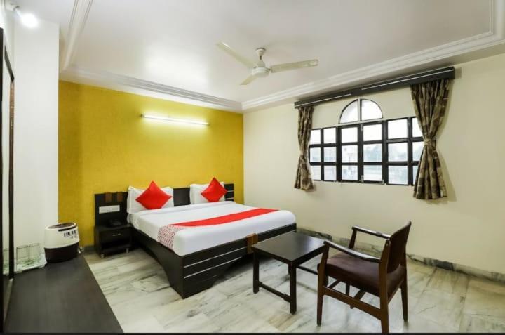 Hotel Asopalav Ambaji 외부 사진