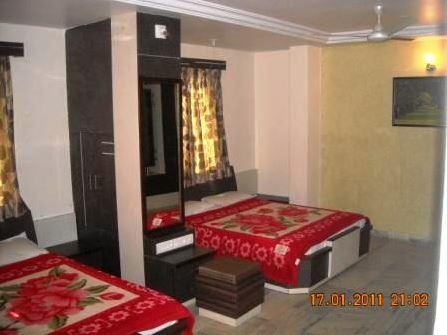 Hotel Asopalav Ambaji 외부 사진
